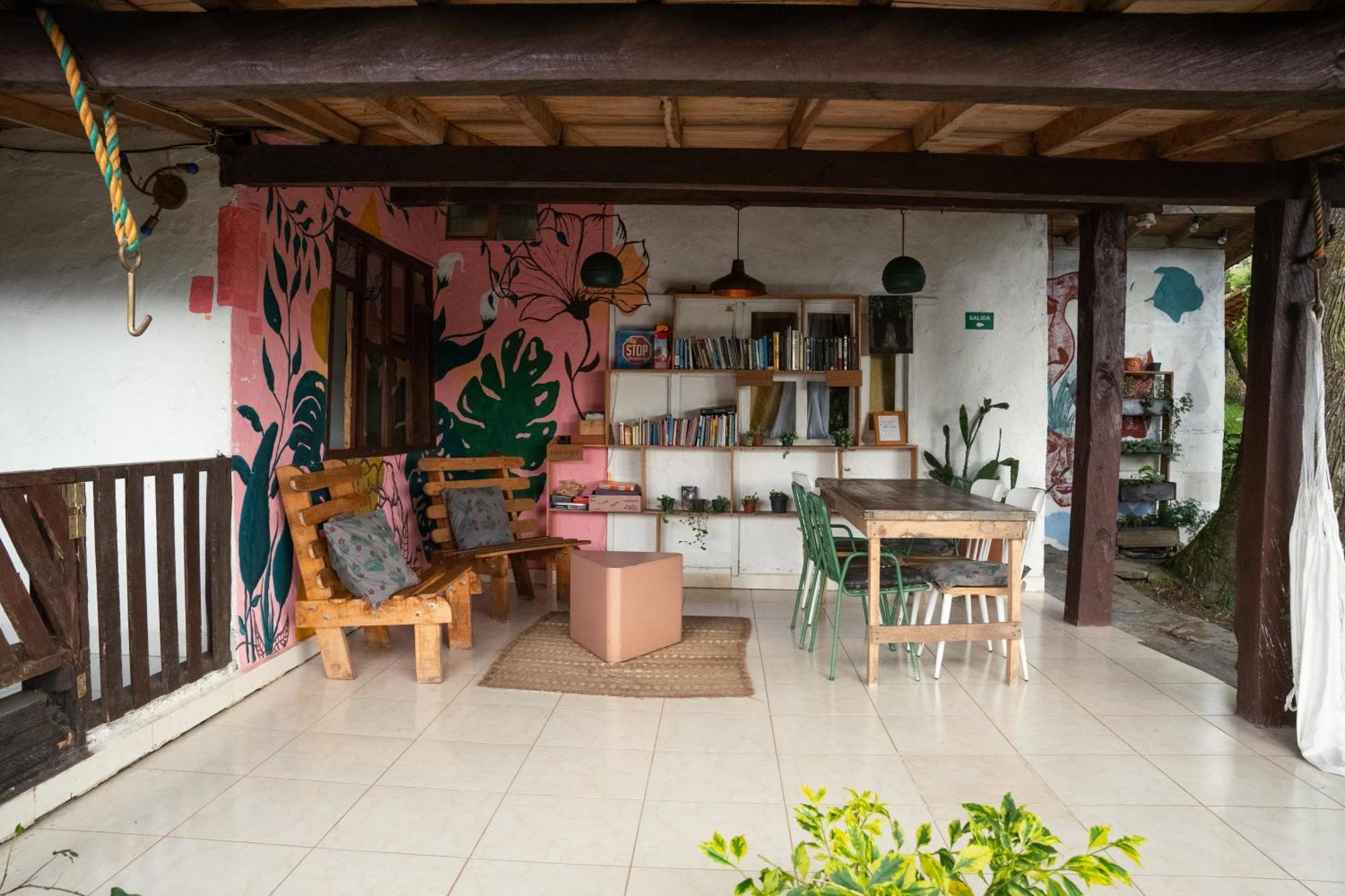 Гостевой дом Casa Profunda - Santa Elena Медельин Экстерьер фото
